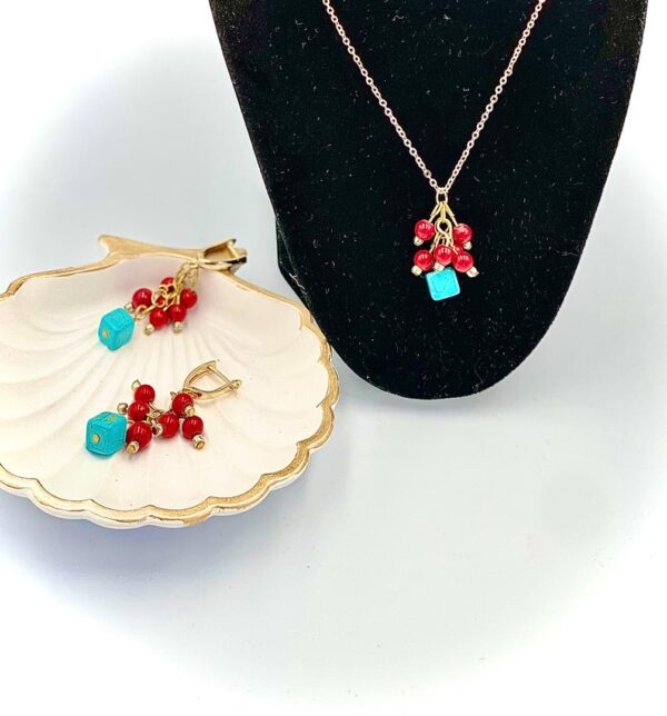 Ensemble chaine et boucles d'oreilles