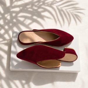 Mules en velours grenat